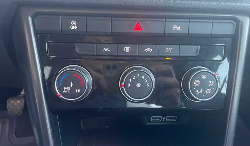 
								T-Roc 1.6 TDI Business 2018 full									