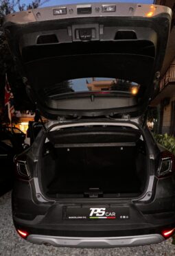 
										RENAULT CAPTUR 1.5 HD full									