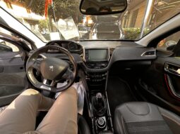 
										Peugeot 2008 2019 1.5HDI full									