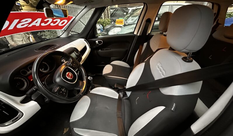 
								FIAT 500L 05/2017 1.3MJ full									