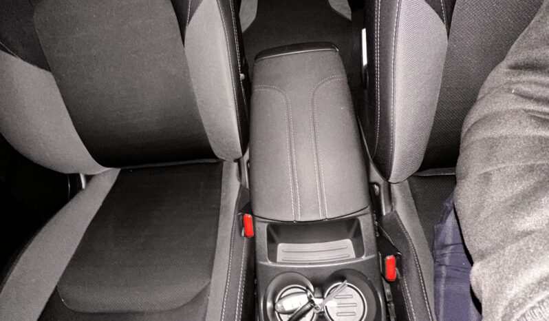 
								NISSAN QASHQAI 1.6 DCIN CONNECT full									