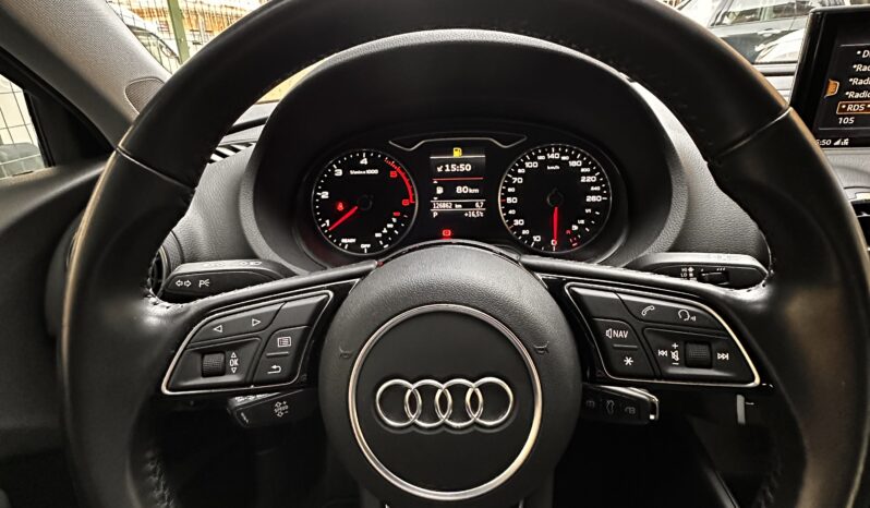 
								AUDI A 3 SPORTBACK 1.6 2019 full									