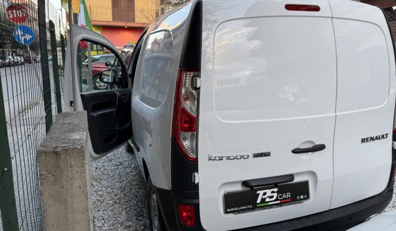 
								RENAULT 1.5 full									