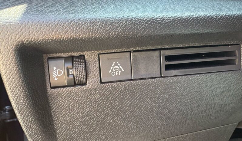 
								CITROEN C4 full									