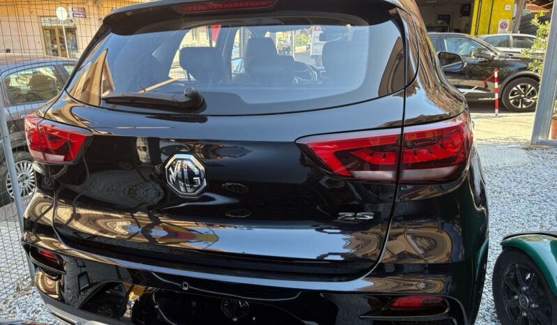 
								MG ZS 2022 1.0 full									