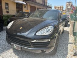 
										PORSCHE CAYENNE full									