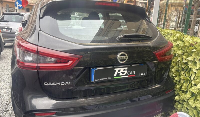 
								Nissan Qashqai Tekna Dynamic full									