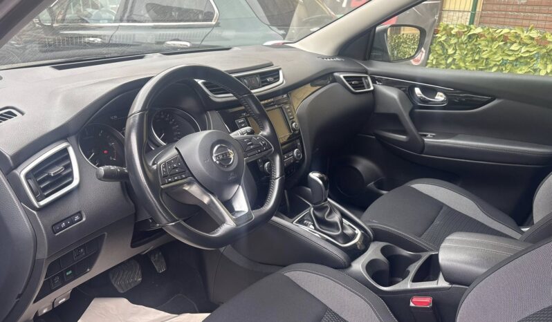 
								Nissan Qashqai Tekna Dynamic full									